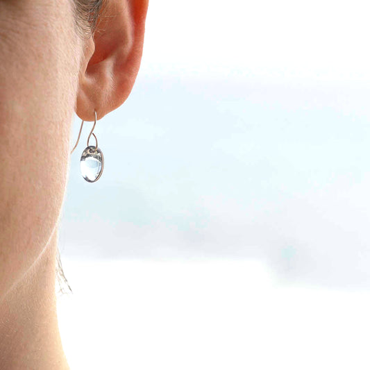 BLUE LUSTER OVAL GLASS ULTRALIGHT EARRINGS | STERLING SILVER