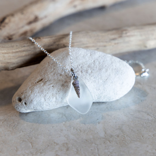 AUGER SHELL AND GLASS CHARM NECKLACE | SILVER PLATED