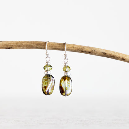 LUSTROUS GREEN CLASSIC RECTANGLE EARRINGS | SILVER PLATED