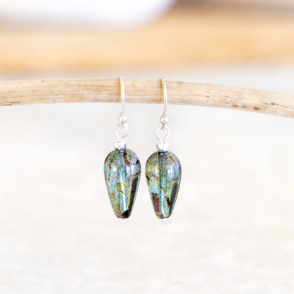 LUSTROUS GREEN GLASS TEARDROP EARRINGS | SILVER PLATED