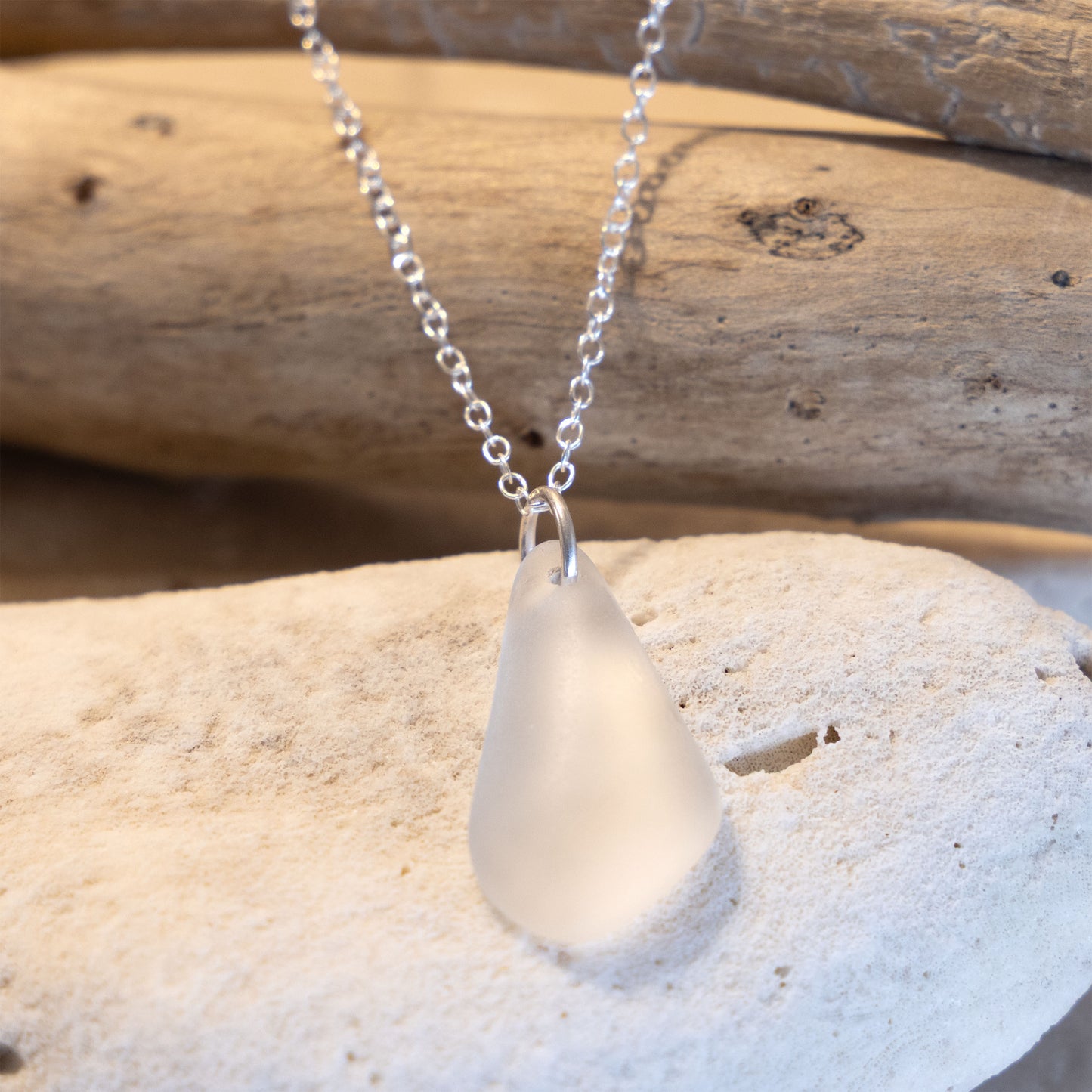 FREEFORM CRYSTAL COASTAL GLASS NECKLACE - STERLING SILVER