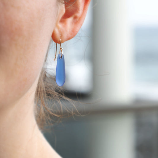 SKY BLUE TEARDROP COASTAL GLASS EARRINGS | SILVER PLATED
