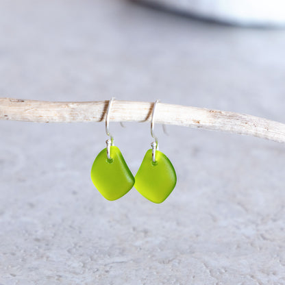 OLIVE COASTAL GLASS DROP EARRINGS | STERLING SILVER