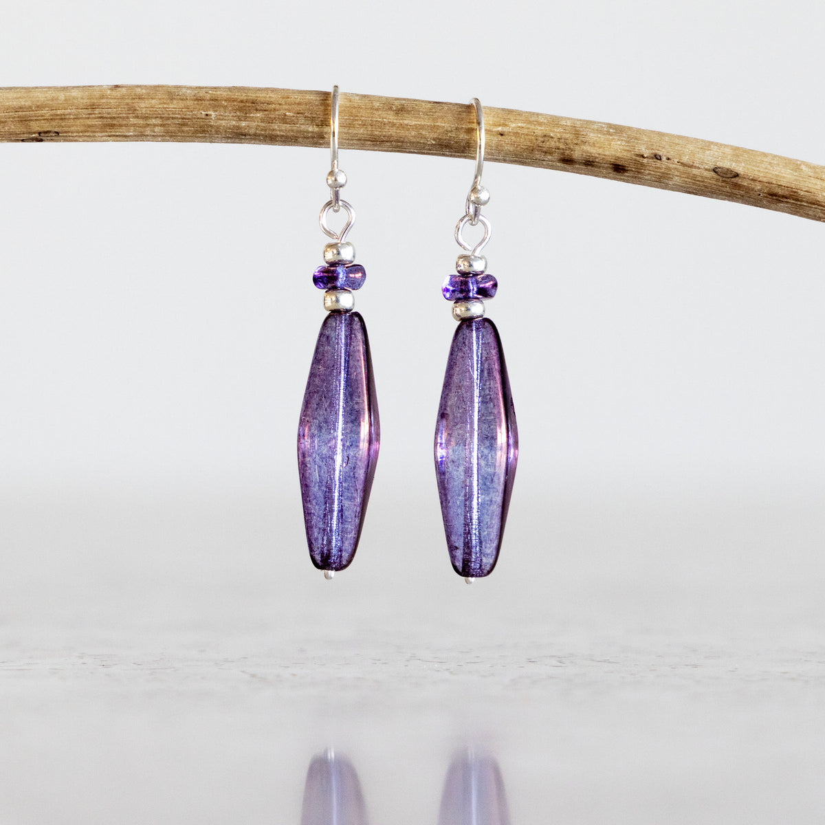LUMINOUS PURPLE SLENDER LONG FACETED EARRINGS | SILVER PLATED