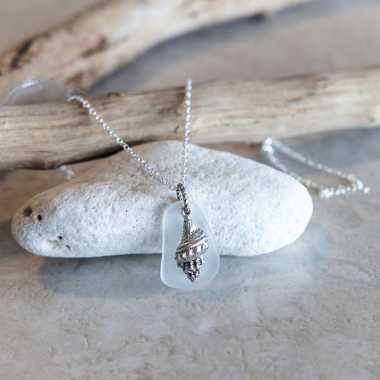 TRUMPET SHELL AND GLASS CHARM NECKLACE | SILVER PLATED