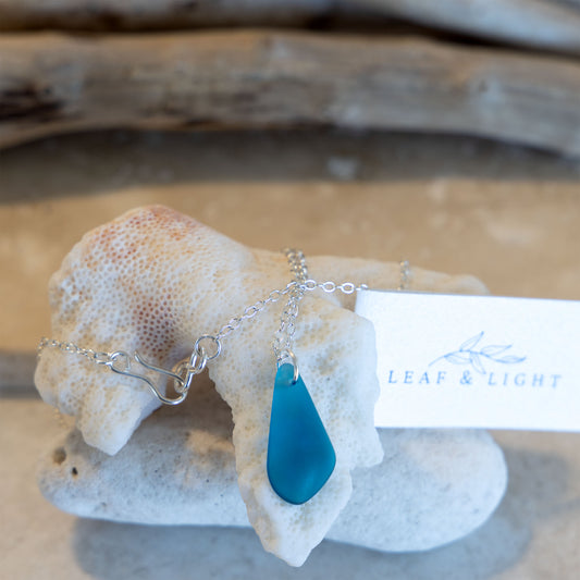 TEAL PENDANT COASTAL GLASS NECKLACE | SILVER PLATED