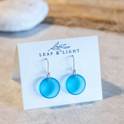 TURQUOISE CIRCLE COASTAL GLASS EARRINGS | SILVER PLATED