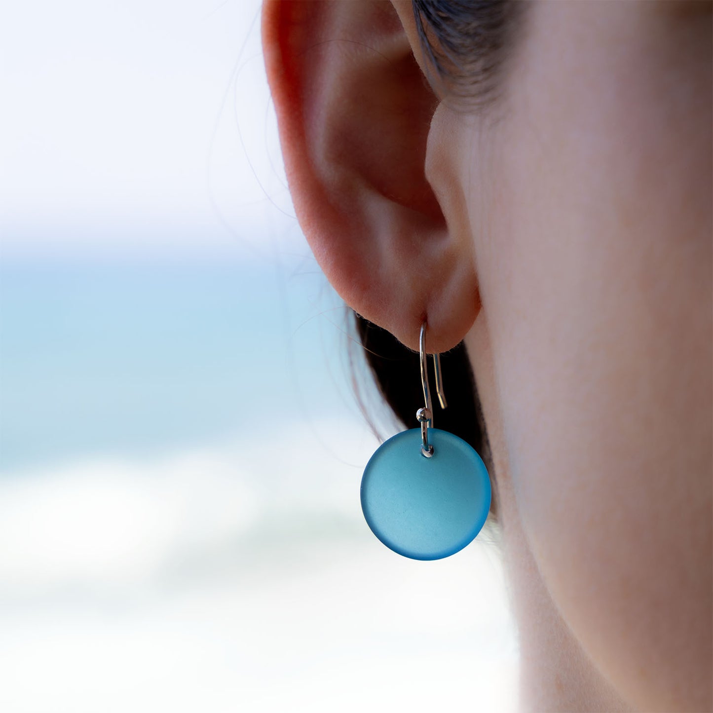 TURQUOISE CIRCLE COASTAL GLASS EARRINGS | SILVER PLATED